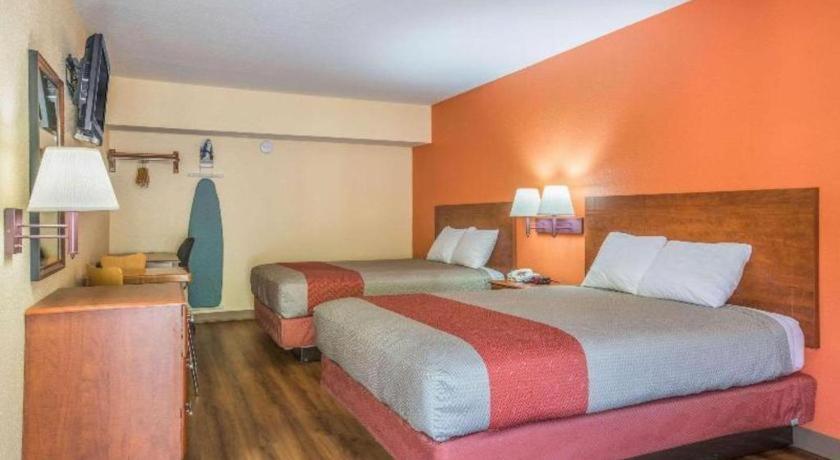 Rodeway Inn & Suites Macon Exterior foto